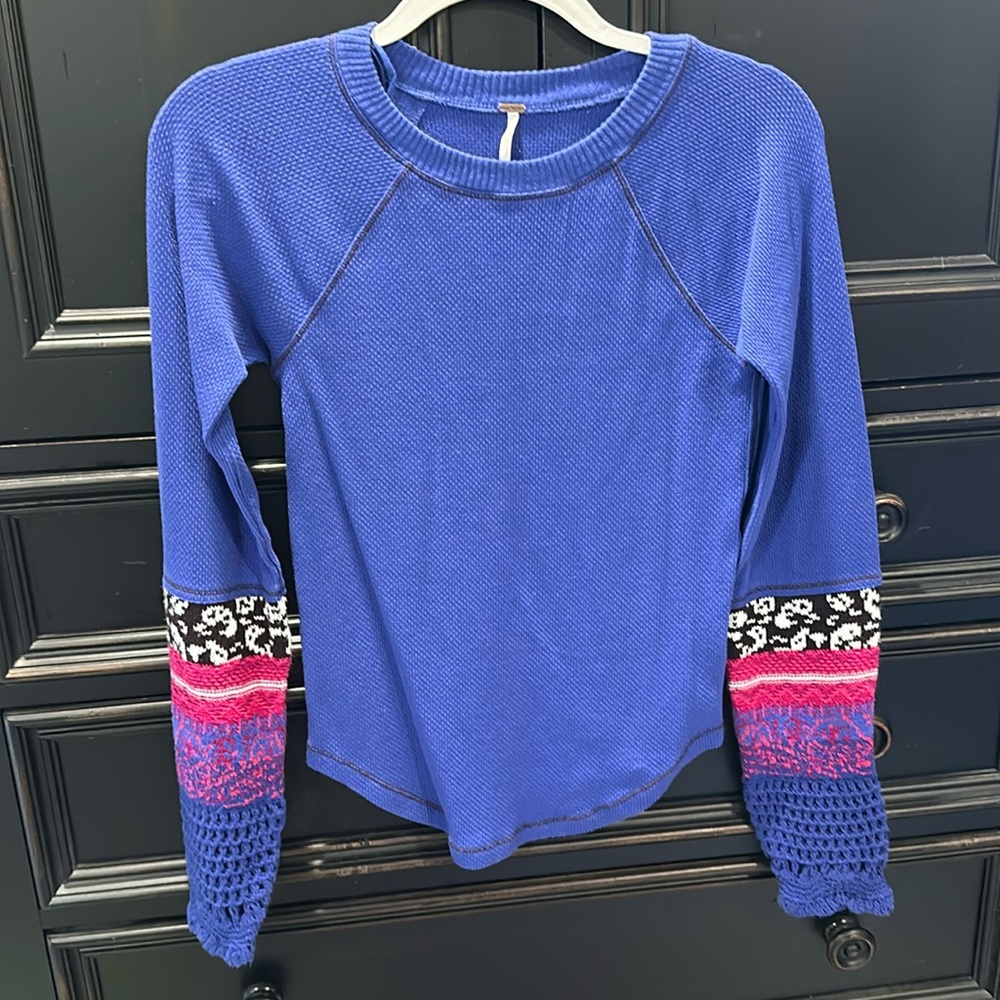 NWOT $78 RETAIL FREE PEOPLE THERMAL TOP  - SIZE L
